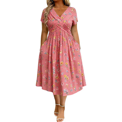 🌺👗 Blommig klänning med V-ringning och markerad midja